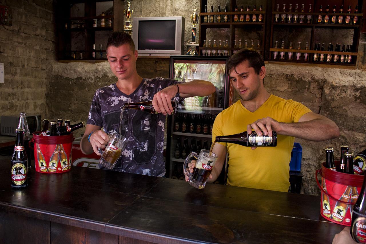 Split Hostel Antigua Eksteriør bilde